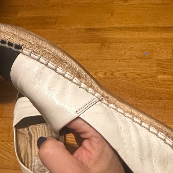 Tory Burch White and Black Espadrille Flats - Picture 14 of 16